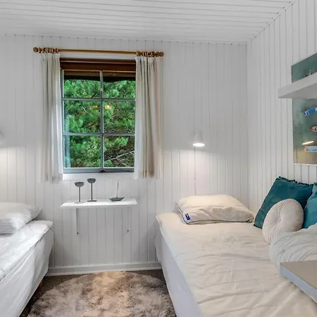 Adelheid - 1-2km From The Sea By Interhome